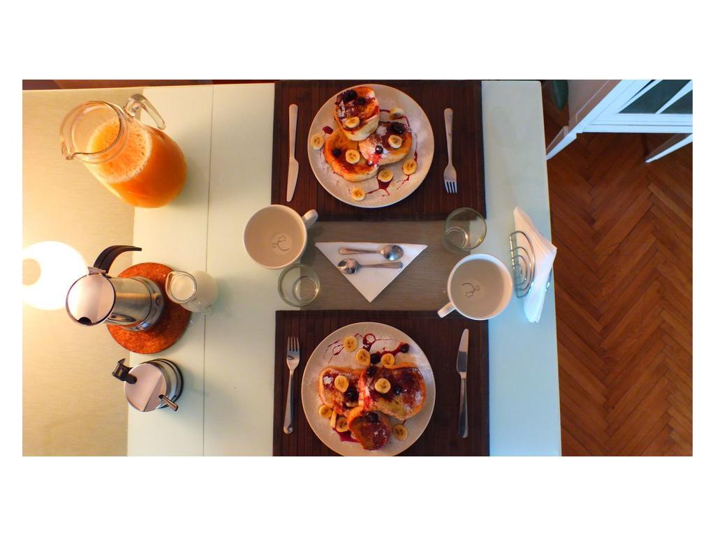 B&B Girasole โนวีซาด ภายนอก รูปภาพ