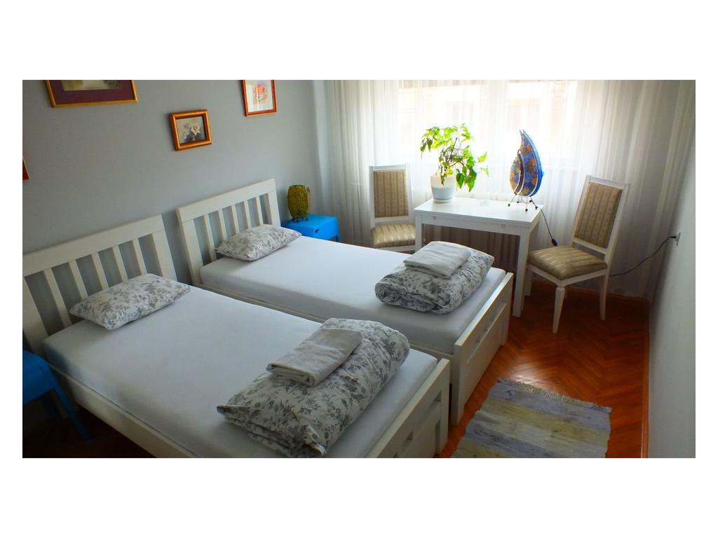B&B Girasole โนวีซาด ห้อง รูปภาพ